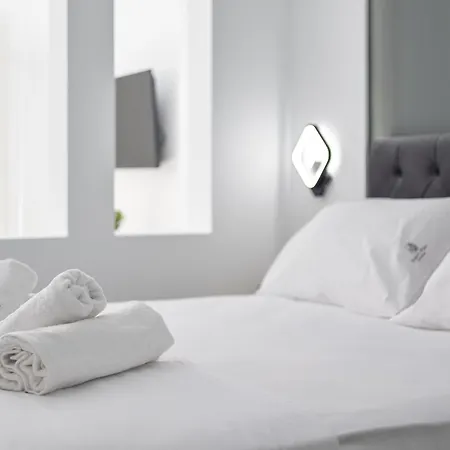 New Glamorous In Downtown Apartament *