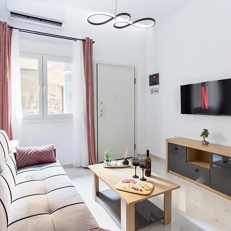 New Glamorous In Downtown Apartment *