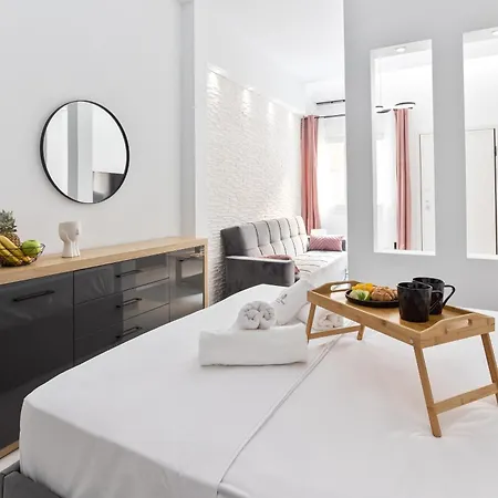 New Glamorous In Downtown Apartment Thessaloniki
