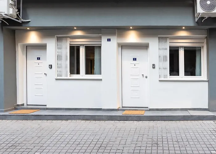 New Glamorous In Downtown * Салоники