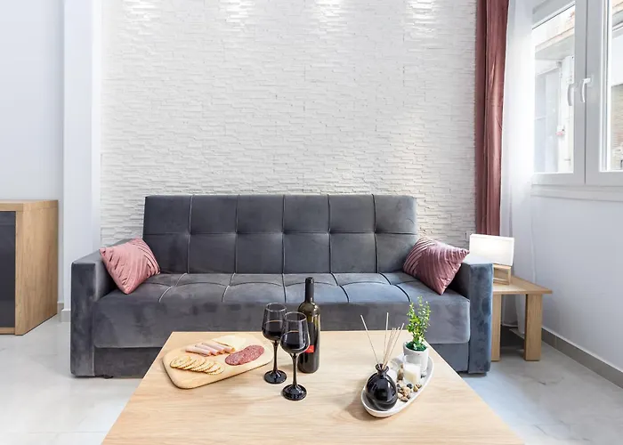 New Glamorous In Downtown *