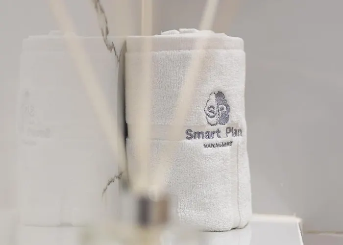 New Glamorous In Downtown * Салоники