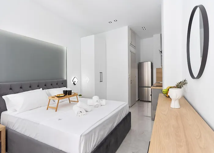 New Glamorous In Downtown * Салоники