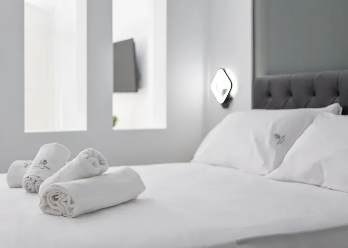 New Glamorous In Downtown Апартаменты *