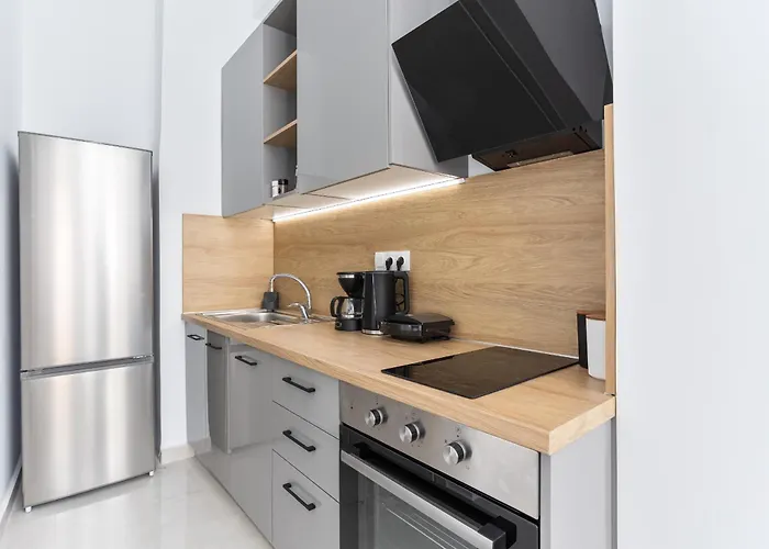 New Glamorous In Downtown Салоники